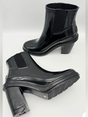Hunter Chelsea block heel rain boots